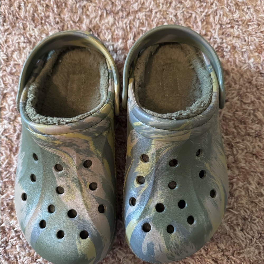 CROCS Kids Green Camouflage Slippers
